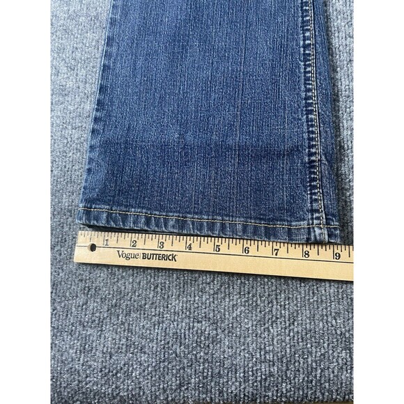 Levi Strauss Jeans Women's Size 10 Blue Med Wash Stretch Low Rise Bootcut - Picture 9 of 12